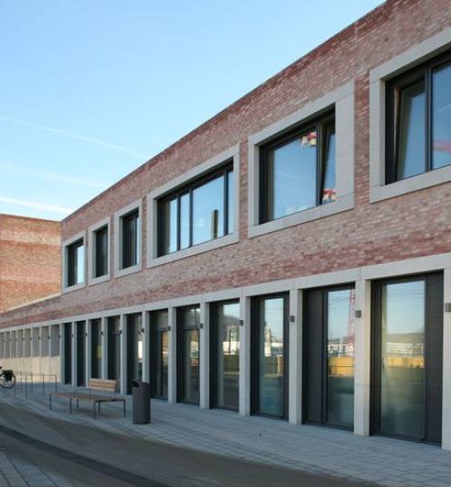 Ansicht-Bürgerzentrum-Sporthalle
