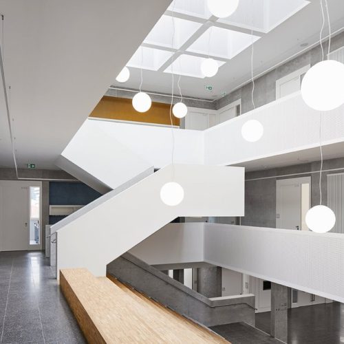 Sitzstufen-mit Treppe-OSB